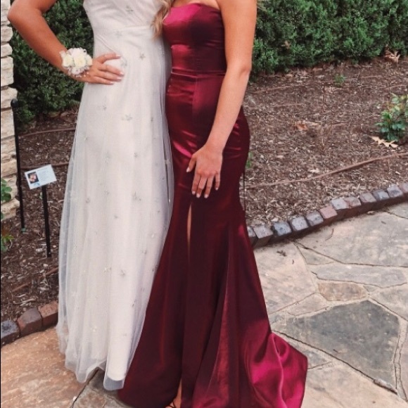 Sherri Hill Prom Dress, style 52691 in Wine - Picture 3 of 5